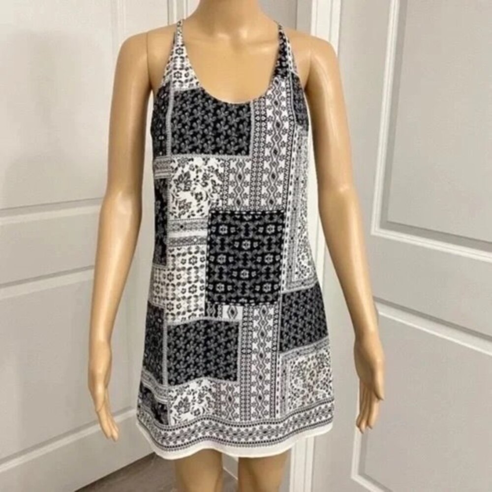 B. Darlin Womens Sleeveless Summer Mini Dress. Black/White. Size 1/2. Cute.